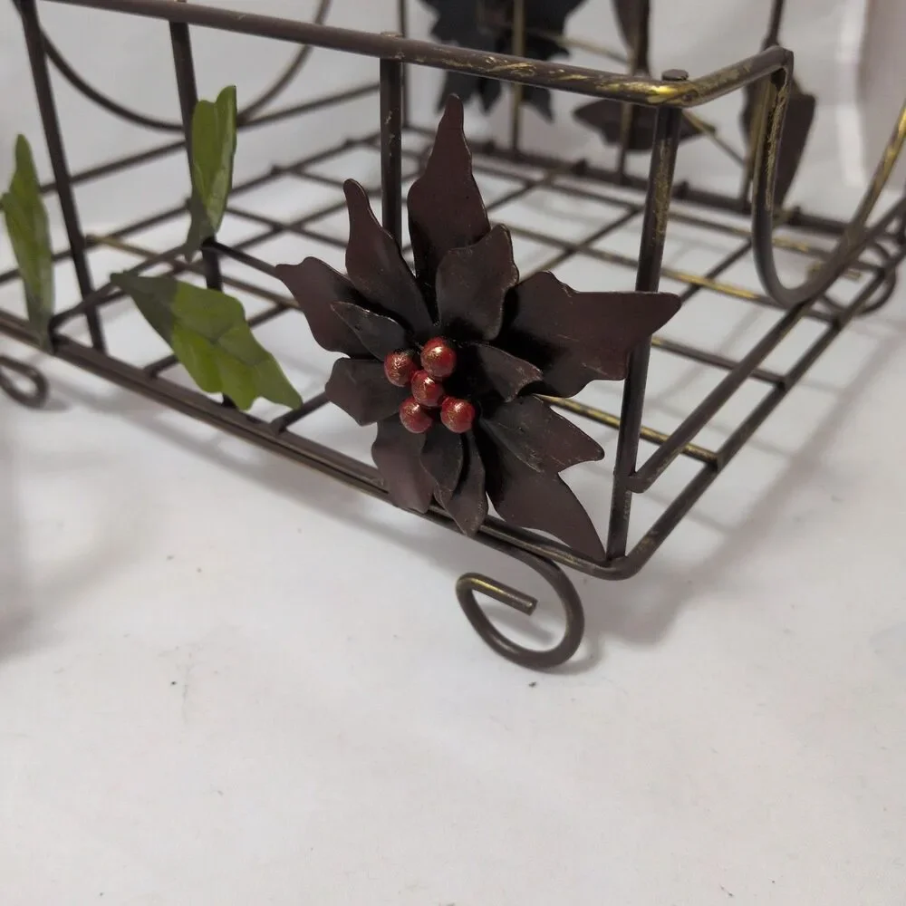 Vintage Christmas Poinsettia Metal Wire Napkin Holders - Set of 2 7x7